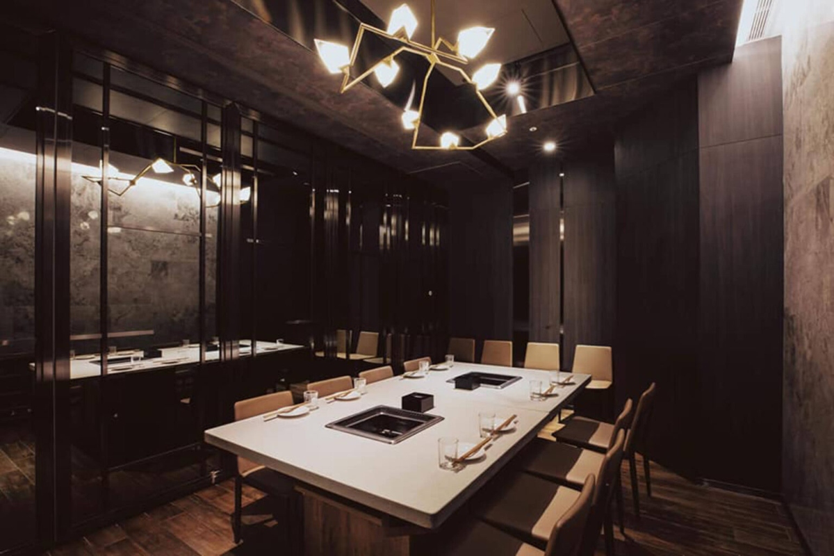 餐飲業空間設計案例 3/火鍋店海底撈京站店